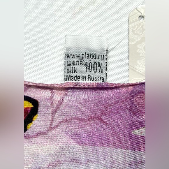 Silk Scarf Wrap Floral Butterfly made in Russia 26”x26” - Picture 8 of 8